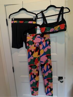 Beach Riot Multicolor Floral Print Sports Bra and Leggings Set